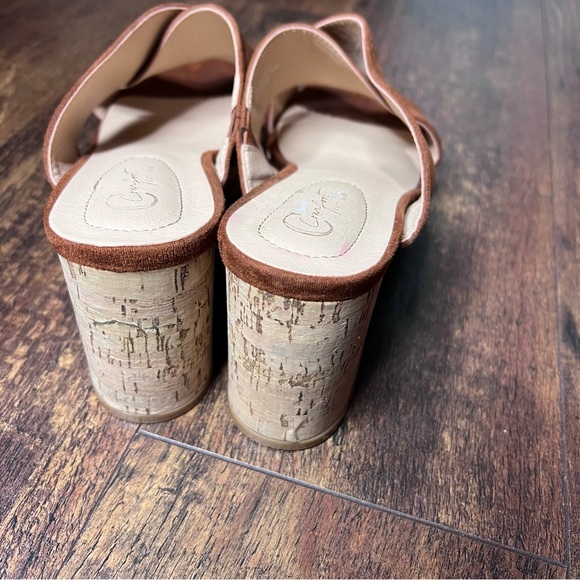 Comfort established 1946 brown suede chunky heels size 8 - Picture 3 of 5